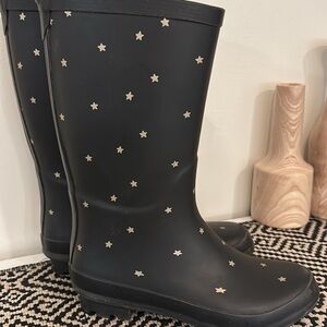 Black Star Pattern Rain Boots